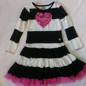Black, white and pink dress size 5.